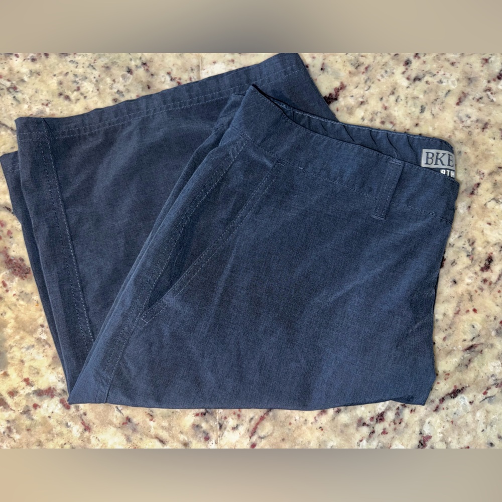 Size 36 men’s Buckle shorts